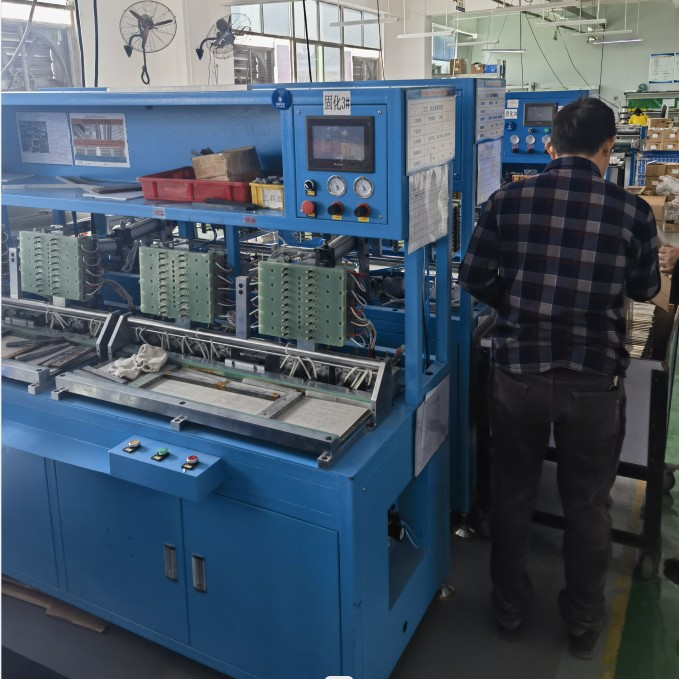 通電固化機(jī)設(shè)備應(yīng)用40A定電流電力調(diào)整器客戶案例